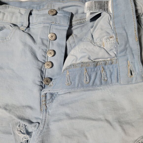 Old Navy A Line High Rise Jean Shorts Womens Size 10 Light Wash Button Fly Denim - Picture 3 of 6